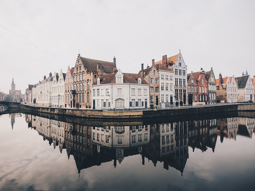Nasveti_za_potovanje_v_Bruges_-_Travel_tips_for_Bruges_-_Photo_by_Libby_Penner_on_Unsplash.jpg