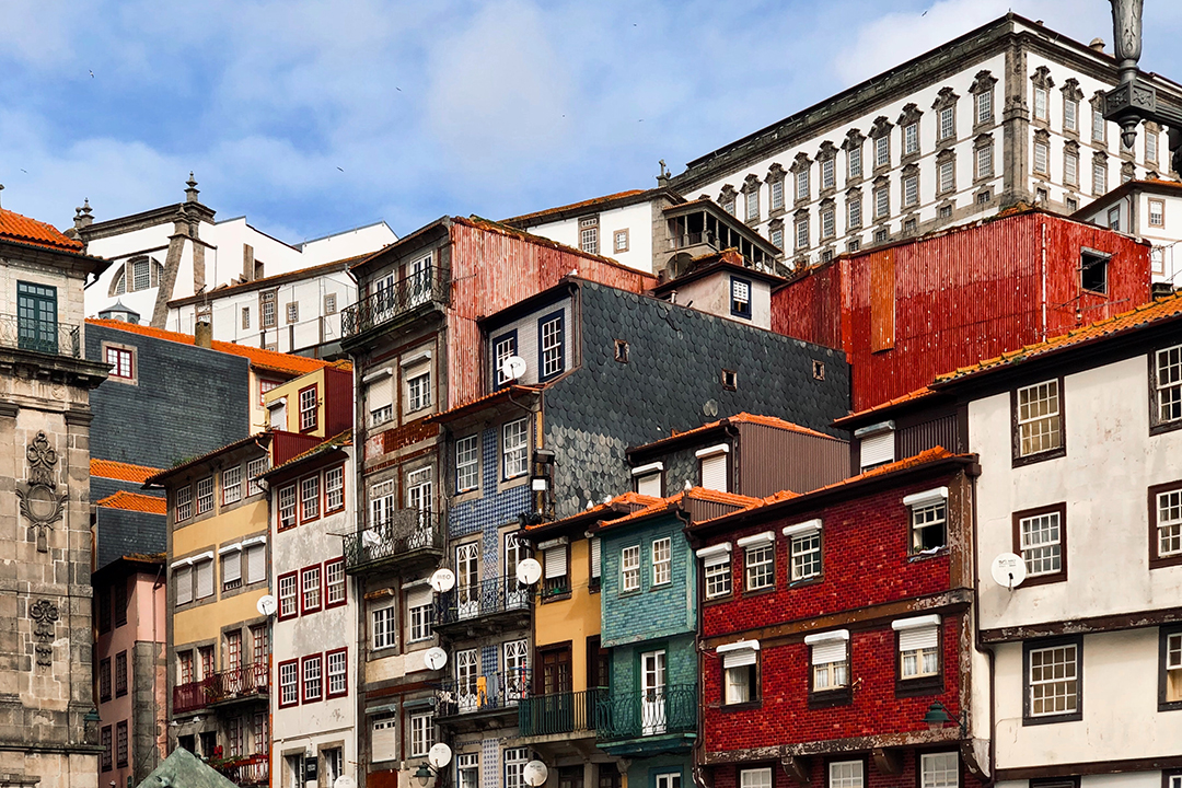 Izlet_v_mesto_Porto_-_Trip_to_the_city_of_Porto_-_Photo_by_Ekin-Fidel_Tanriverdi_on_Unsplash.jpg