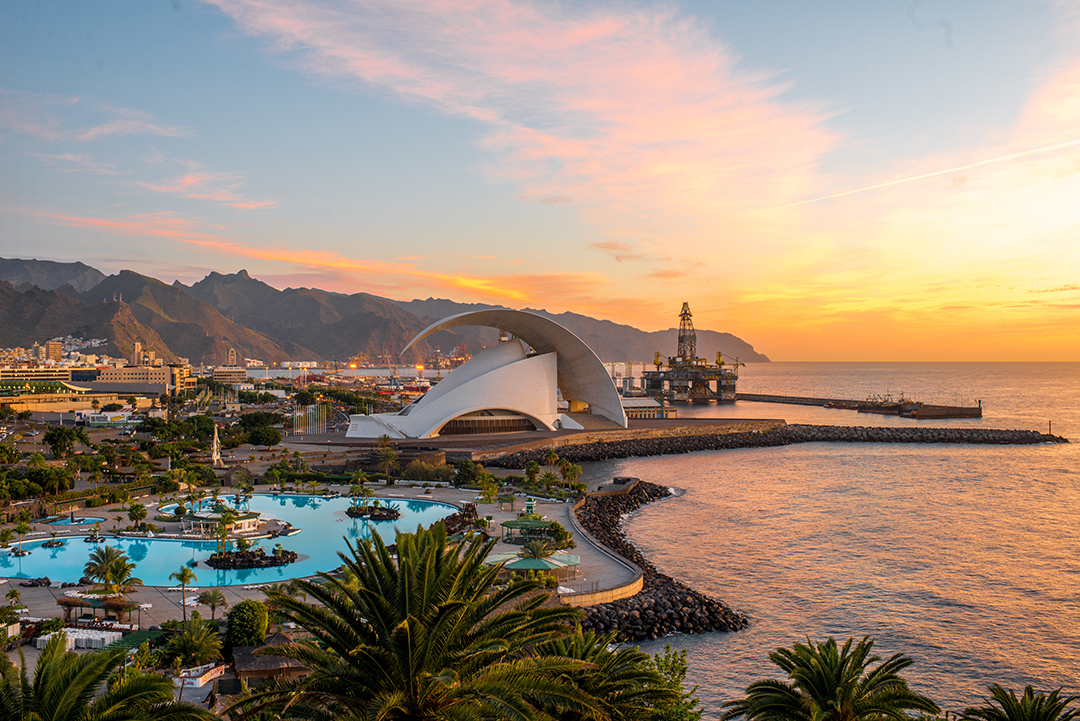 02_Raziskovanje_otoka_Tenerife_-_Exploring_the_island_of_Tenerife_-_ENVATO.jpg