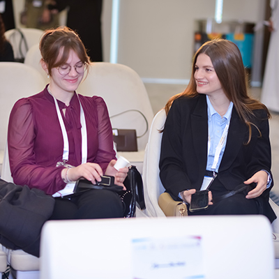 Obisk mednarodnega foruma v Katarju